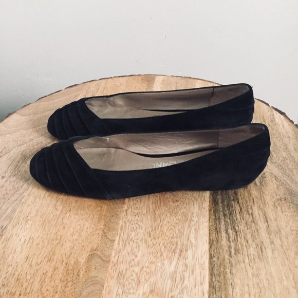 Salvatore Ferragamo Black Suede Leather Flats Size 7.5 - Picture 4 of 8